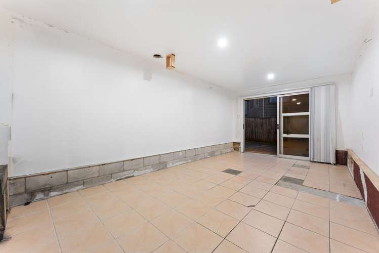 2/20 Celeste Place Totara Vale_19