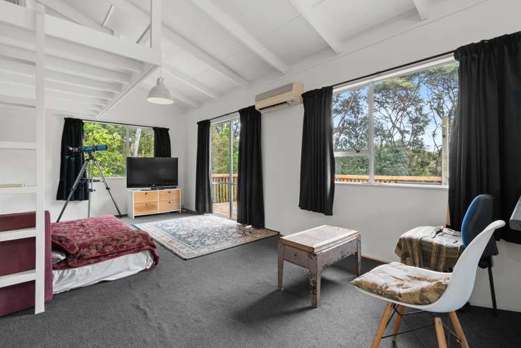 190A Howard Road Orere Point_13