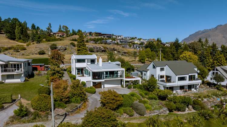 415 Peninsula Road Kelvin Heights_24