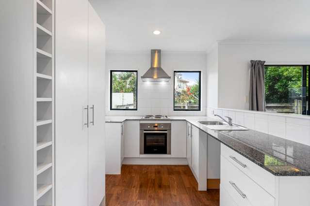 43 & 43A Urlich Drive Ranui_4