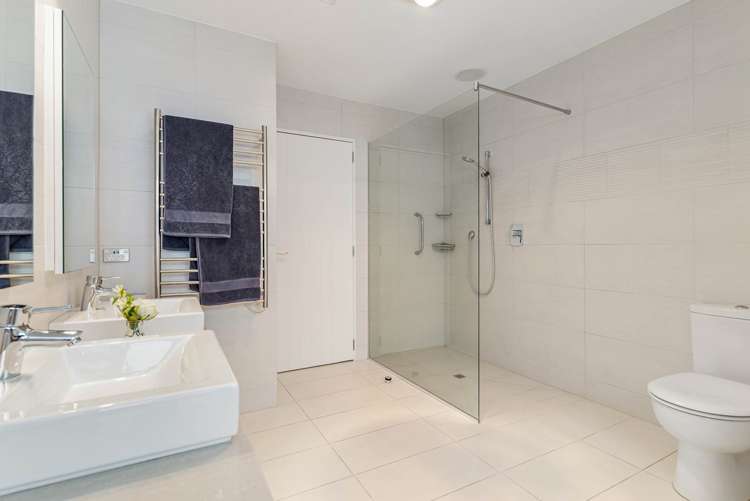 2/10 Taranaki Road Kohimarama_18