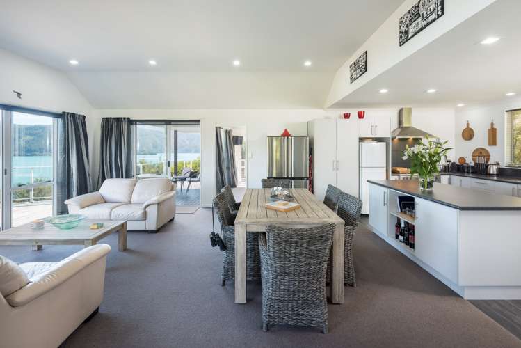 16 Lawrence Road Kenepuru Sound_3