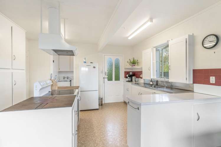 14 Dejoux Road Winton_3