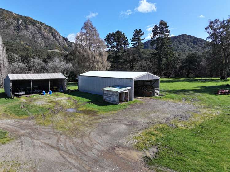 3730 Blackmount Redcliff Road Blackmount_10