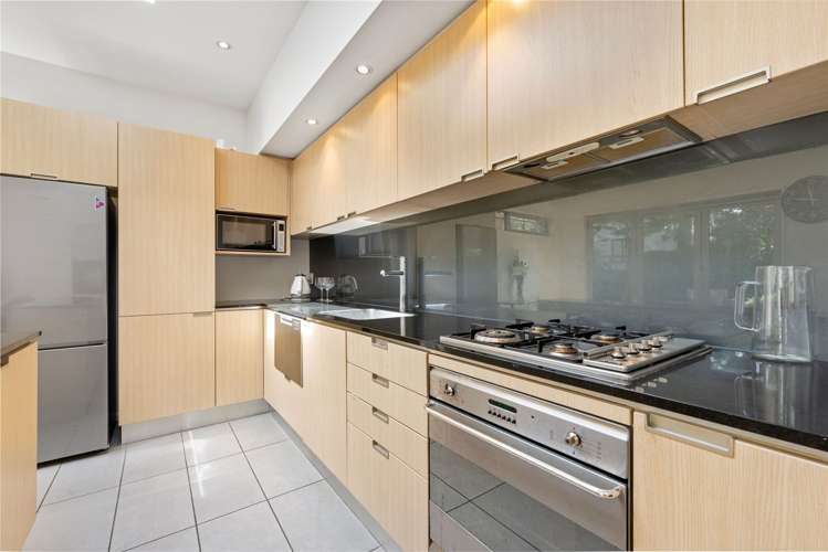 26 Rhodes Street Merivale_7