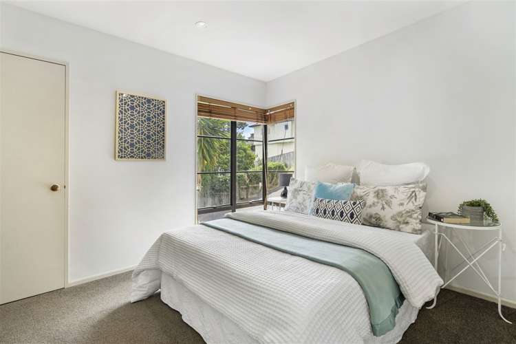 18 Bushglen Court Browns Bay_25