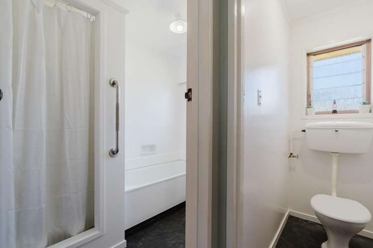 101A Charleston Avenue Whangamata_12