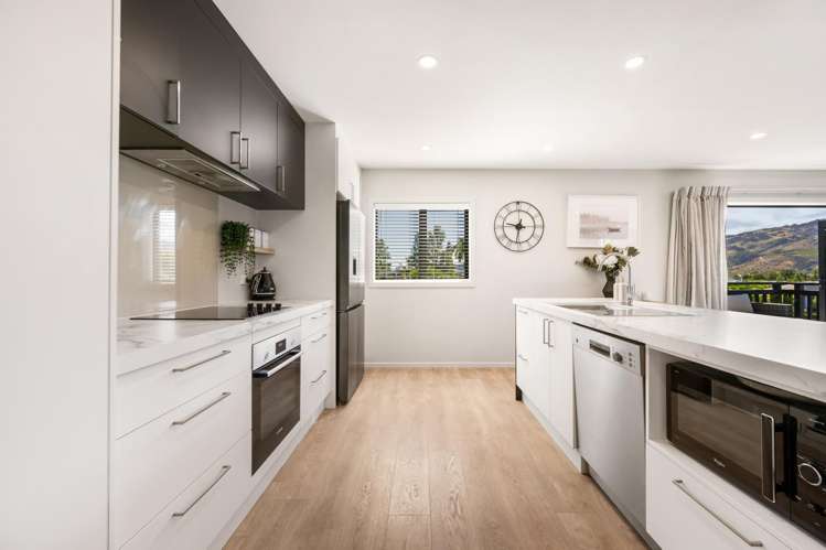 71 Stratford Drive Mount Pisa_6