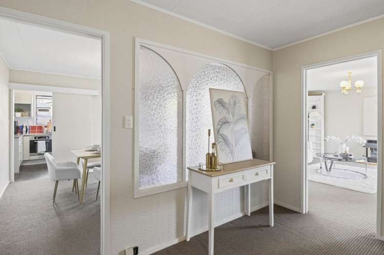 52 Jandell Crescent Bucklands Beach_19