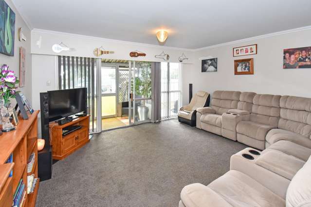 2/20 Gibbons Road Manurewa_4