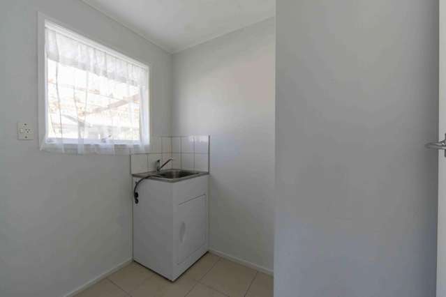 52 Karen Crescent Dinsdale_4