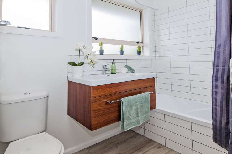 5 Bermuda Drive Hornby_12