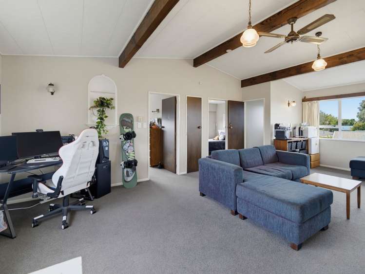 63 Lanark Crescent Tamatea_14