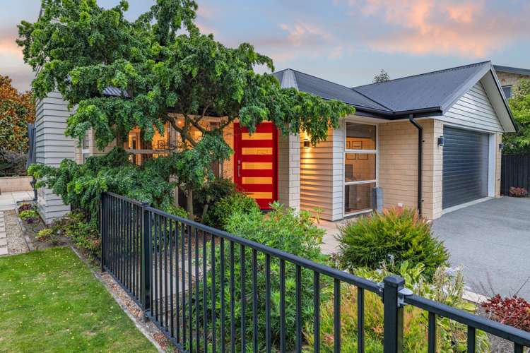 11 Breton Close Northwood_21