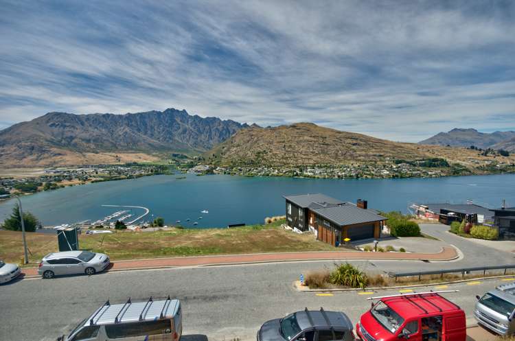 8 Florence Close Queenstown Hill_12