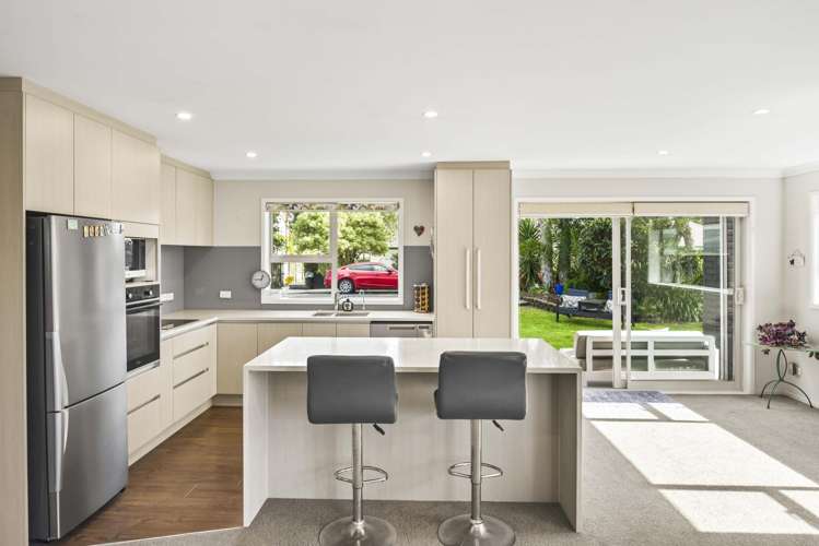 11 Laurie Street Red Beach_6