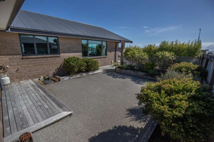 2 Karoro Place Karoro_17