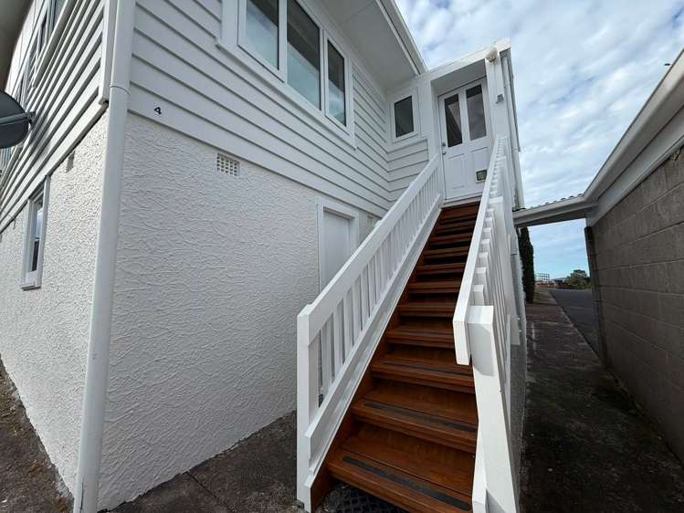 4/7 Lydia Avenue Northcote_9