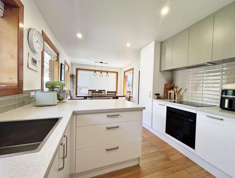 42 Gregan Cr Burnside_3