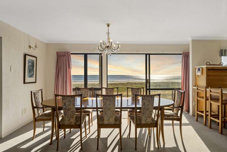 76 Marine Parade Mount Maunganui_4