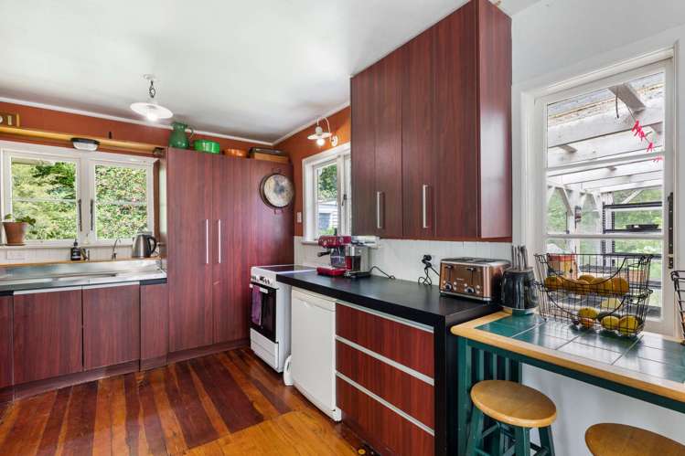 611 Awhitu Road Pollok_7