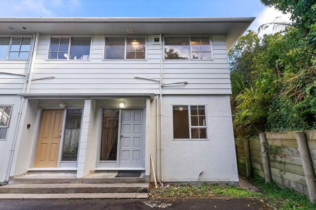6 Cyril Way Paparangi_4