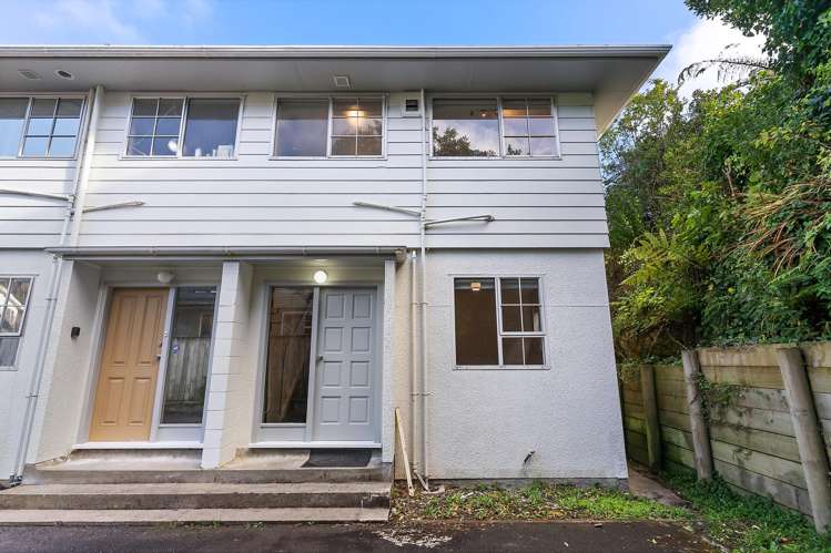 6 Cyril Way_3