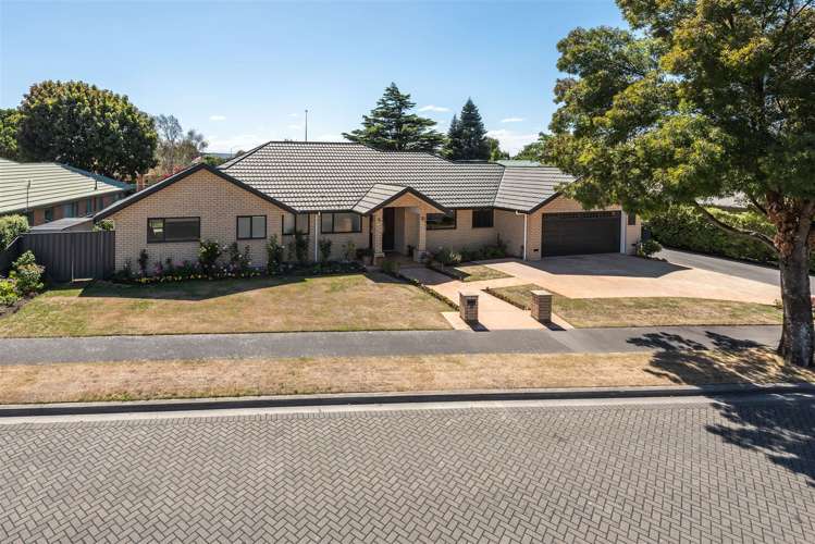 15 Henry Wigram Drive Wigram_24