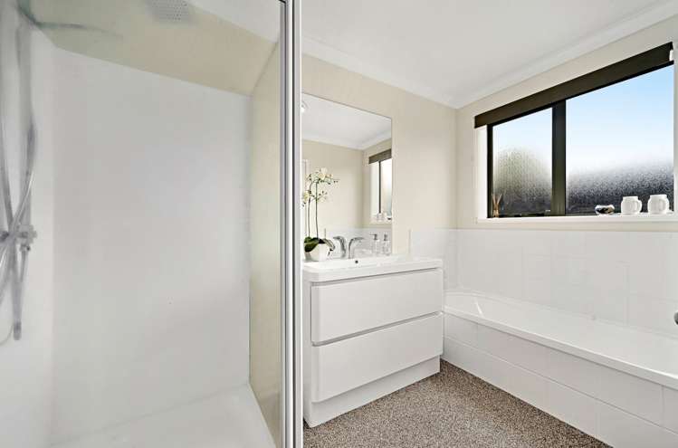 16 Naul Place East Tamaki Heights_11