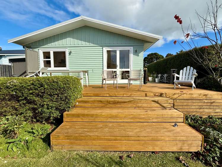 19 Lorenzen Bay Road Raglan_41