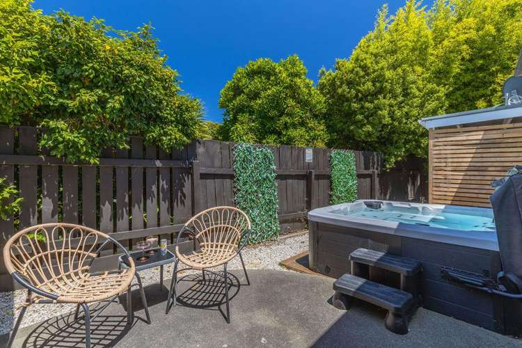 34 Brassey Road Saint Johns Hill_23