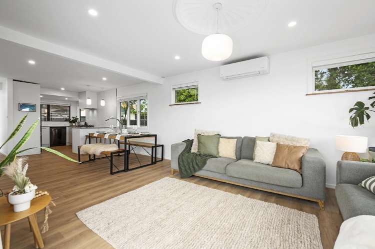 10A Burton Place Owhata_3