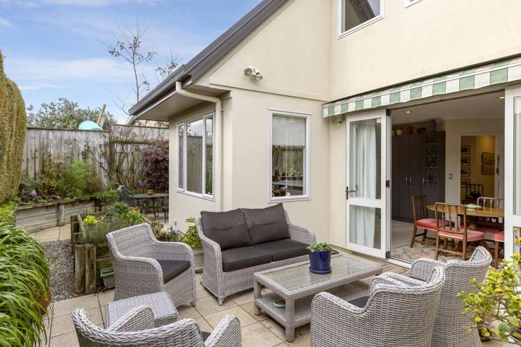 12a Gradwell Place Two Mile Bay_18