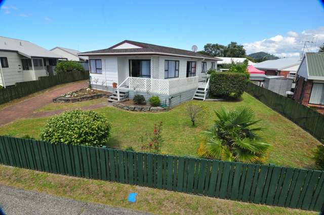 126 Charleston Avenue Whangamata_1