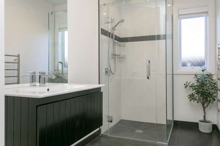 155 Victory Drive Wharewaka_18