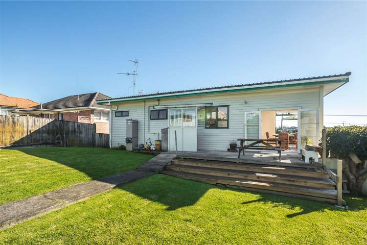 41 Pupuke Road Birkenhead_3