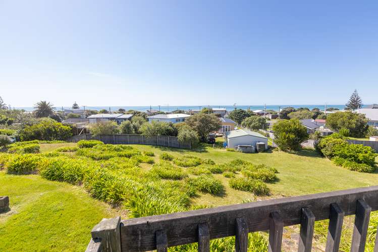 51 Pinedale Crescent Riversdale Beach_15