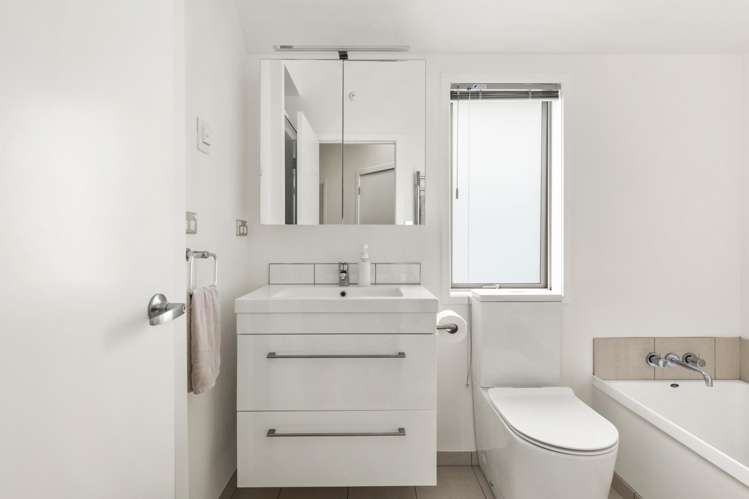 12/60 Owen Street Newtown_12