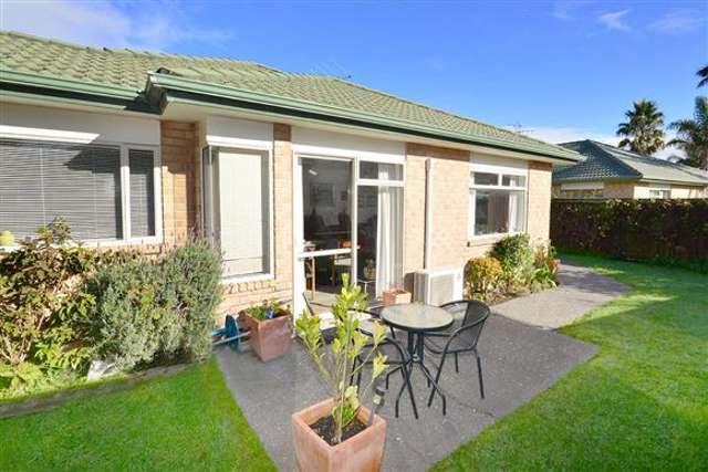 17 Francis Skinner Place Orewa_1