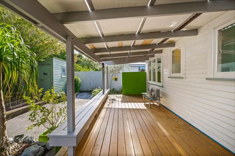 25 Lowtherhurst Road Massey_13