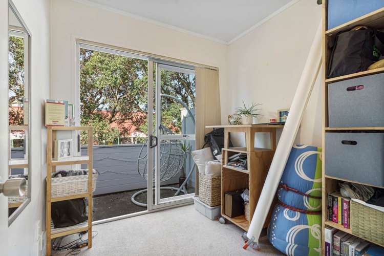 5/5 Glen Road Browns Bay_8