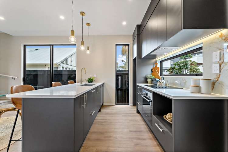 48 Range View Road Mount Albert_8