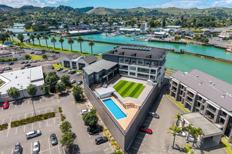 303/4 Reads Quay Gisborne_11