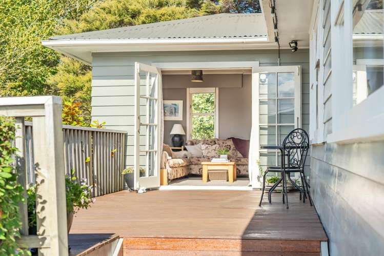 121 Wainuiomata Road_2