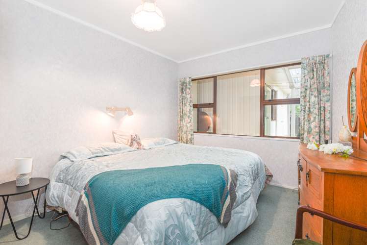 13 Gwendoline Street Glenholme_9