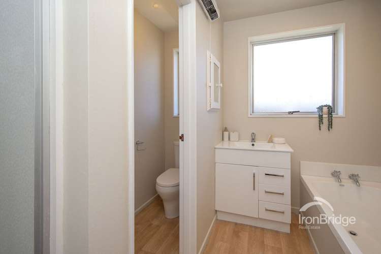 1/86 Travis Road Burwood_9