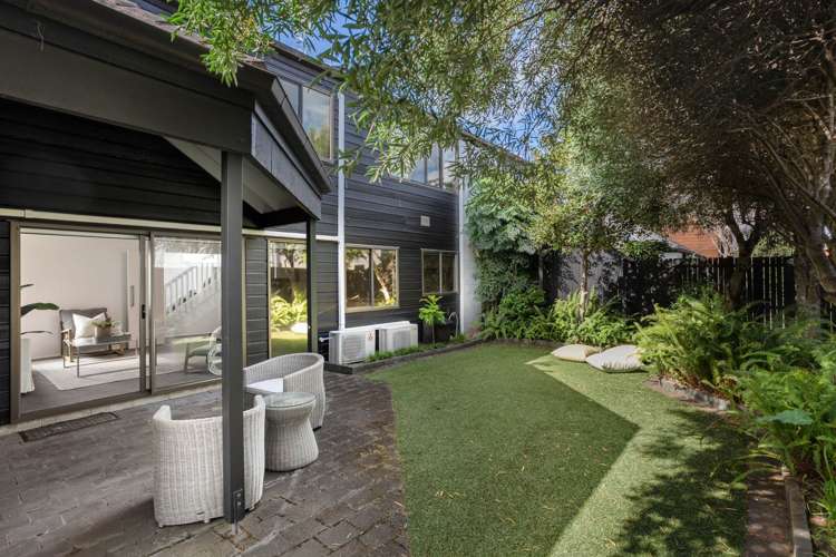 2/97 Long Drive St Heliers_11