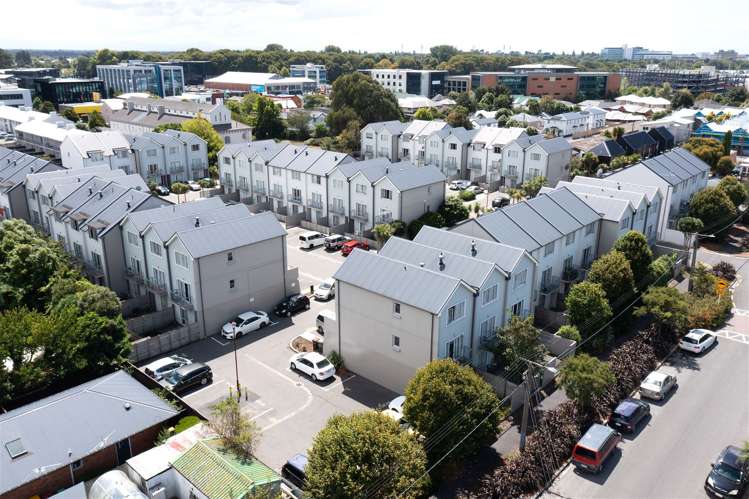 28/31 Poulson Street Addington_17