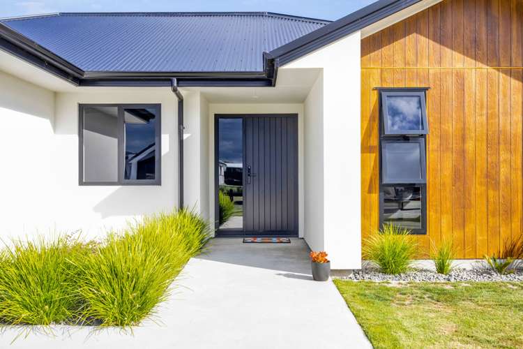 5 Pukatea Street Hawera_27