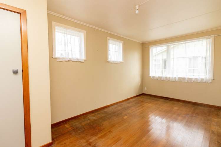 25 Shaw Avenue Paeroa_7